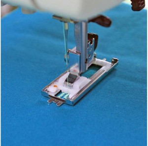 Stopka do obszywania dziurek Janome i Elna (chwytacz rotacyjny)