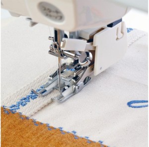 Stopka z górnym transportem z prowadnikiem Janome (zamknięta, rotacyjny)