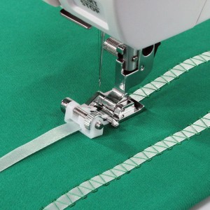 Stopka do naszywania cekinów, tasiemek i gumek Janome (rotacyjny 9 mm)