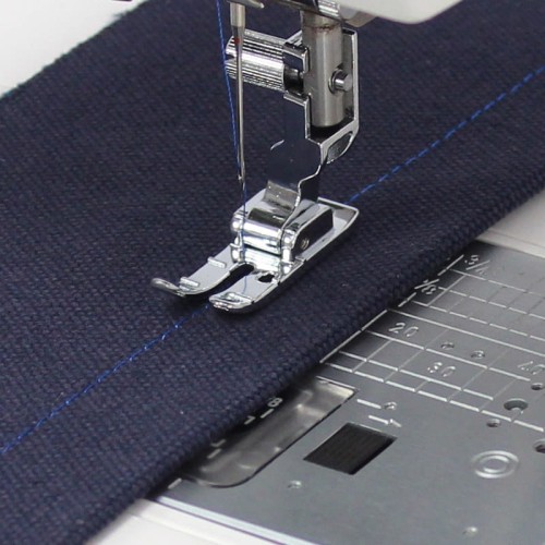 janome-865803006-stopka-do-sciegu-prostego.jpg