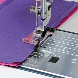 Stopka z prowadnikiem Janome 2 w 1 (rotacyjny 9 mm)