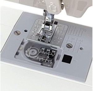 Płytka osłaniająca szpulkę do Janome XL601, DXL603, QXL605, TXL607, MC6600P, MC8200QC, MC8900QCP, MC350E i Elna 3210J