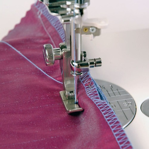 janome-767408011-polstopka-do-zamkow-Janome-1600PQC.jpg