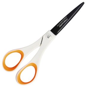 Nożyczki uniwersalne Fiskars Titanium Non-stick 18 cm