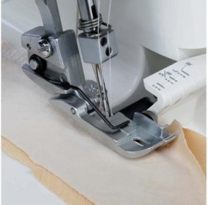 Stopka do wszywania wypustki (4,5mm) do owerloków Janome i Elna