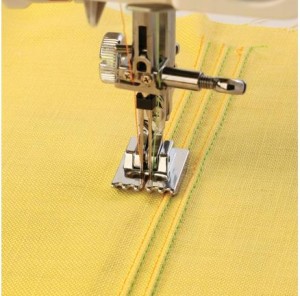 Zestaw stopek do wszywania kordu i cienkich wypustek chwytacz rotacyjny 200317009 JANOME