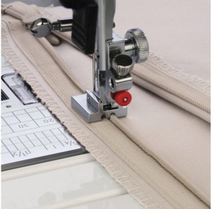 Stopka do zamków krytych Janome chwytacz rotacyjny 7 mm 200333001 JANOME